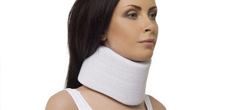 The shunt collar straightens the vertebrae during exacerbation of cervical osteochondrosis.